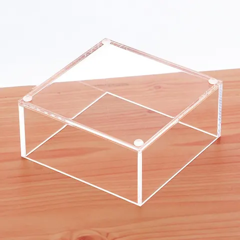 Open square acrylic napkin holder with a U-shaped front cutout